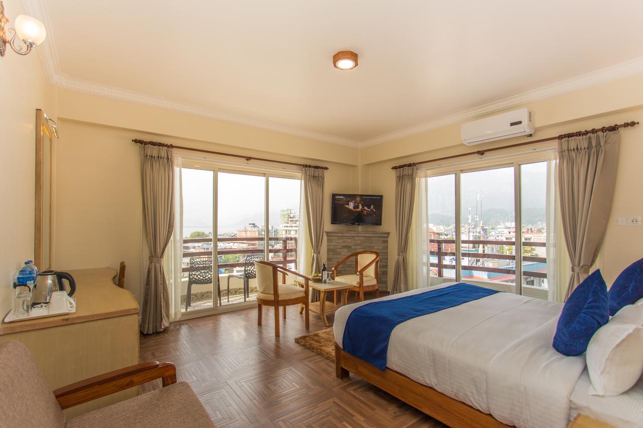 Hotel White Pearl Покхара Экстерьер фото