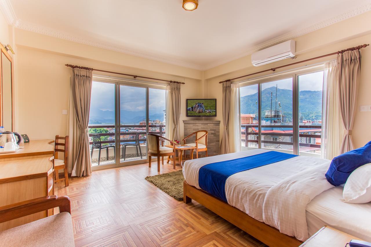 Hotel White Pearl Покхара Экстерьер фото