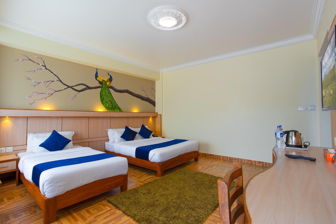 Hotel White Pearl Покхара Экстерьер фото