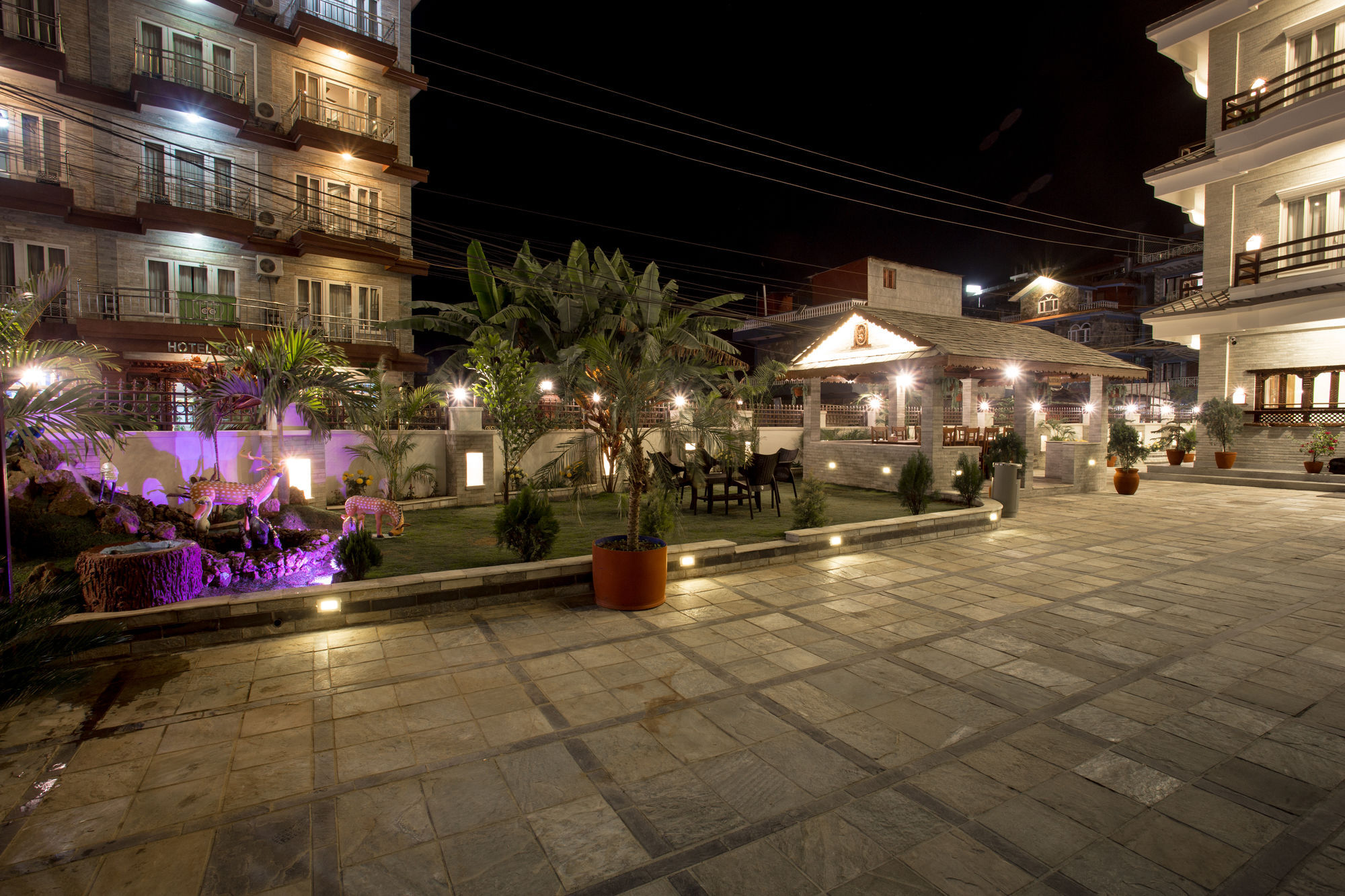 Hotel White Pearl Покхара Экстерьер фото